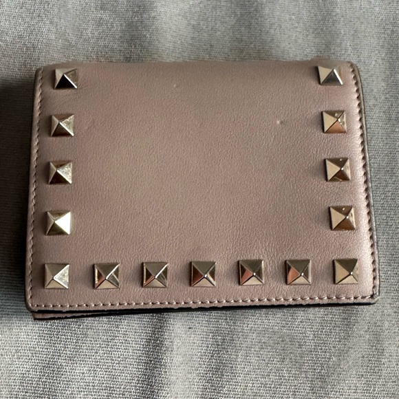 Valentino Beige Taupe Rockstud Compact Wallet - Picture 2 of 9